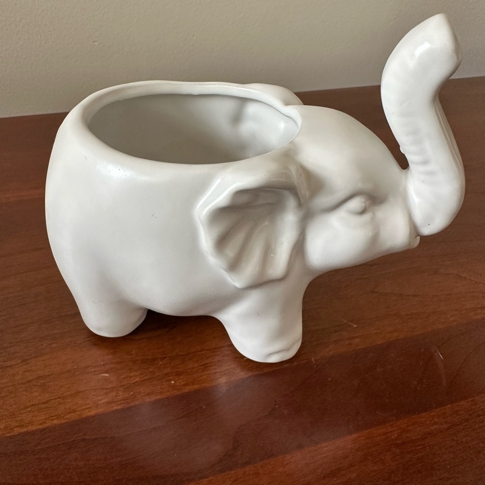 Ceramic Elephant Decor - Picture 2 of 5